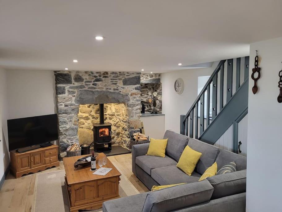 Amazing Coastal & Sunset Views In Eryri Villa Llanllyfni Bagian luar foto