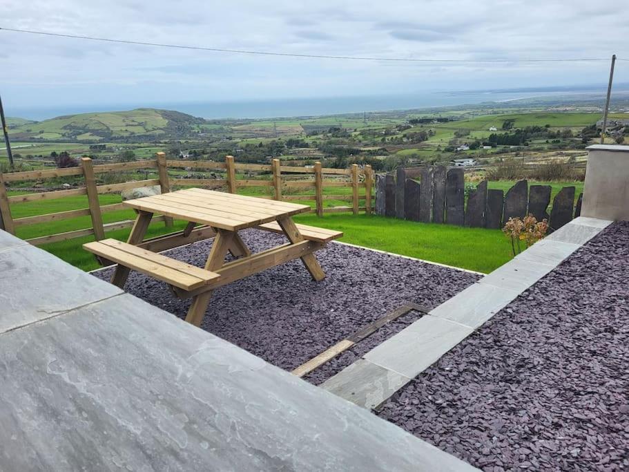 Amazing Coastal & Sunset Views In Eryri Villa Llanllyfni Bagian luar foto