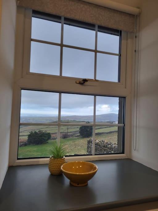 Amazing Coastal & Sunset Views In Eryri Villa Llanllyfni Bagian luar foto