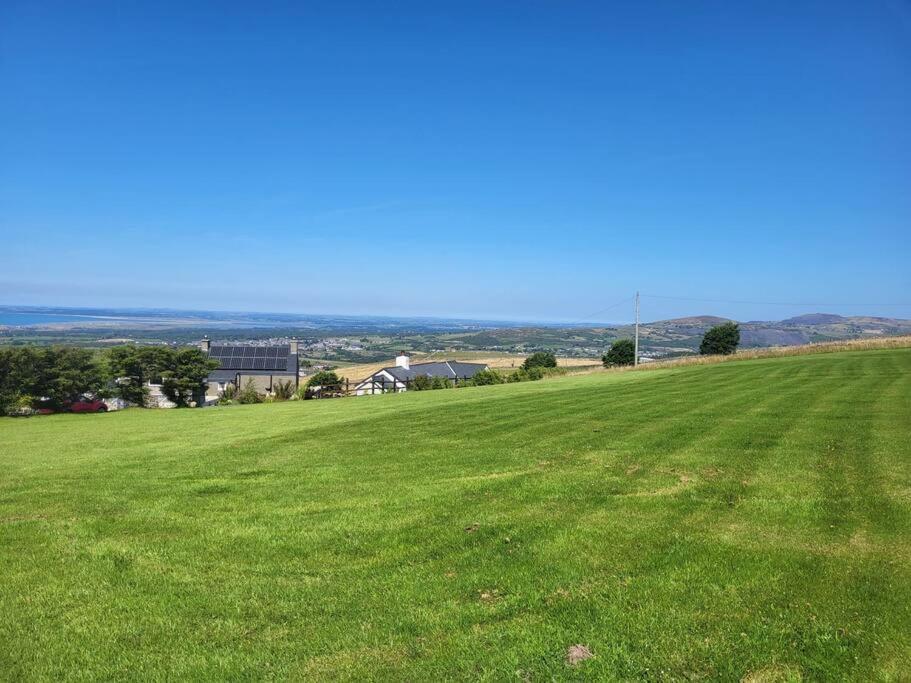 Amazing Coastal & Sunset Views In Eryri Villa Llanllyfni Bagian luar foto